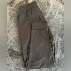 Men’s black joggers size L
